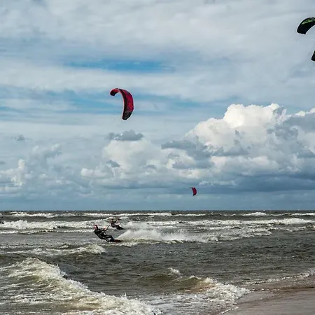 度假居 Zomerhuisje Bij Zee