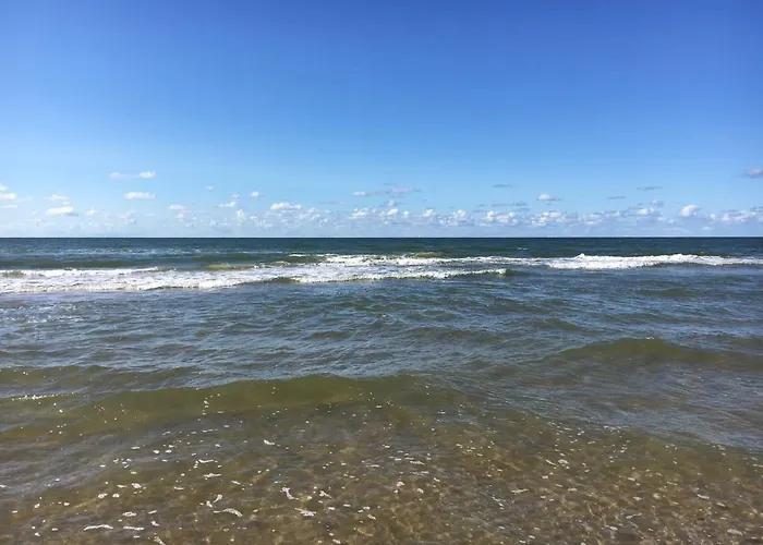 Zomerhuisje Bij Zee 度假居 *