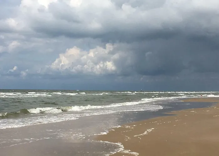 度假居 Zomerhuisje Bij Zee 海边的艾格蒙特