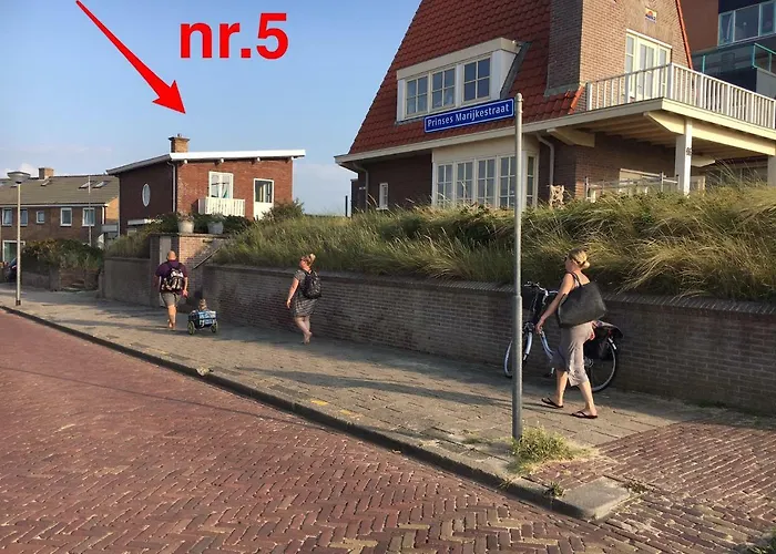 Zomerhuisje Bij Zee * Egmond aan Zee